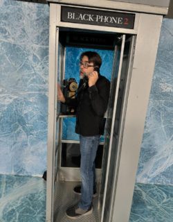 Czarny telefon 2 premiera 7